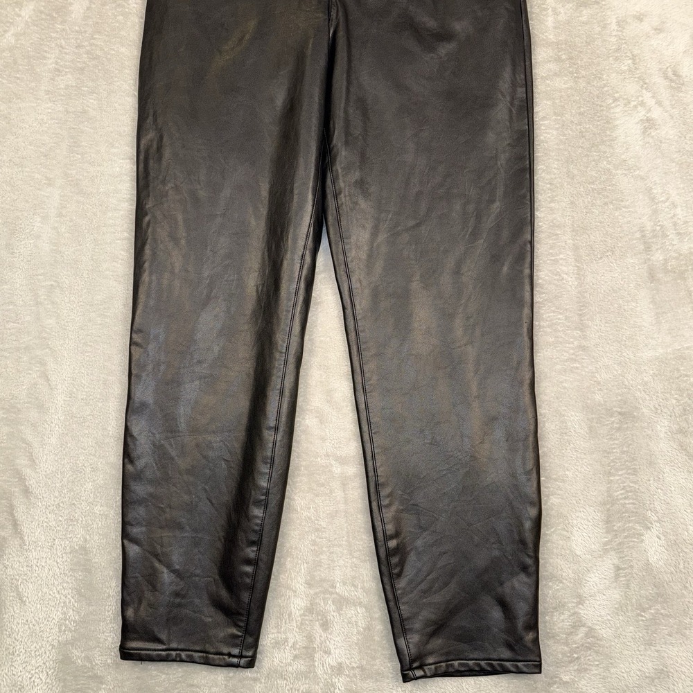 Abercrombie & Fitch A&F Black Faux‎ Leather Pants Size Medium - Picture 3 of 13